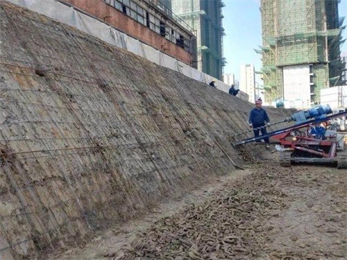 扎鲁特建筑边坡支护